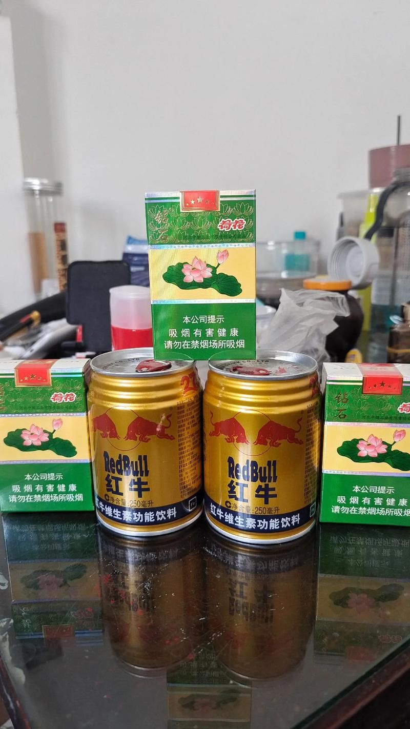 什么香烟配红牛好抽 红牛配香烟的下一句是什么