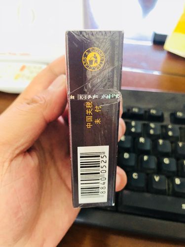 柬埔寨高仿烟 柬埔寨假冒香烟